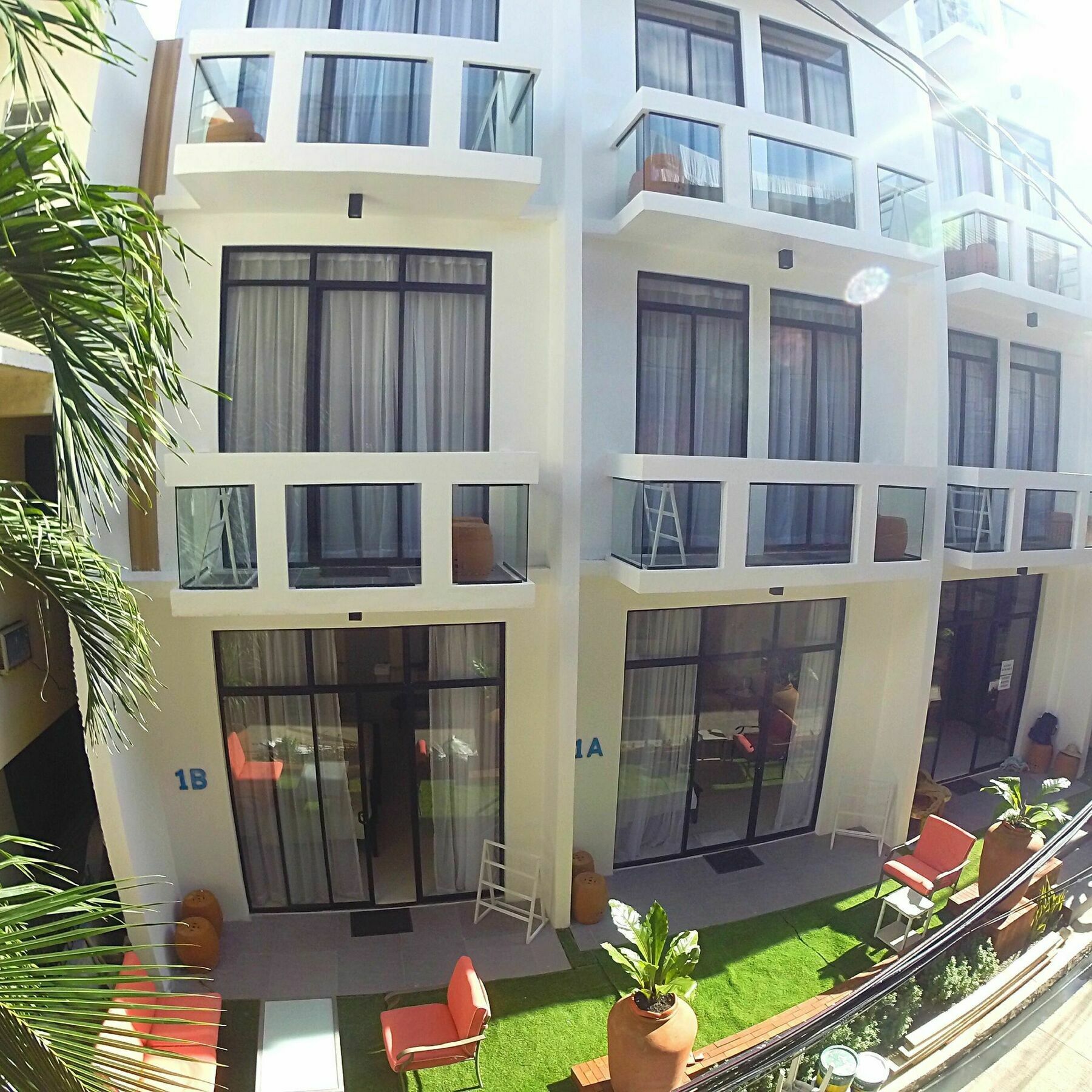 Luxx Boutique Boracay Hotel 3*