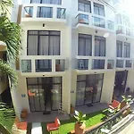 Luxx Boutique Boracay