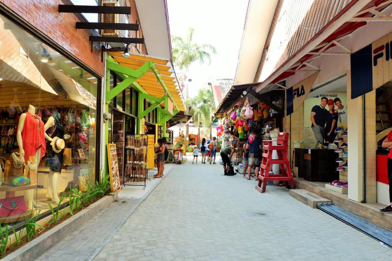 Luxx Boutique Boracay Hotel 3*
